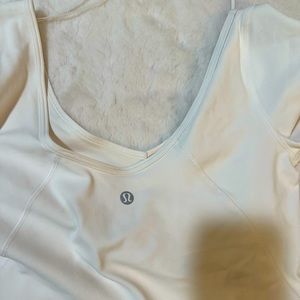 Lululemon top